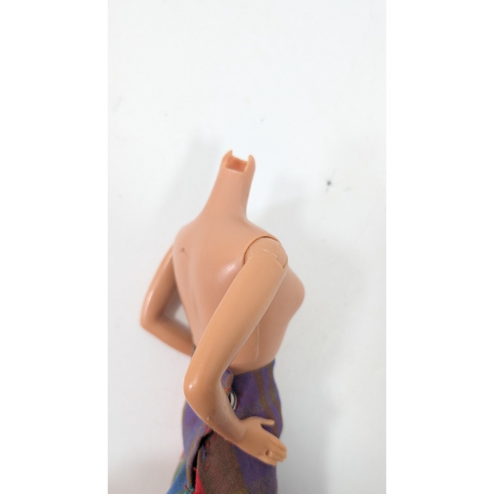 Vintage Barbie Doll Parts Clothing 1966 - 2000 - Picture 9 of 13